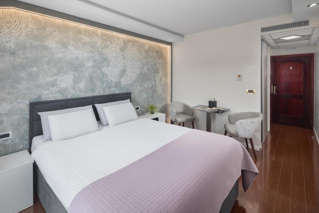 Hotel Tomi ปอร์โตรอซ ภายนอก รูปภาพ