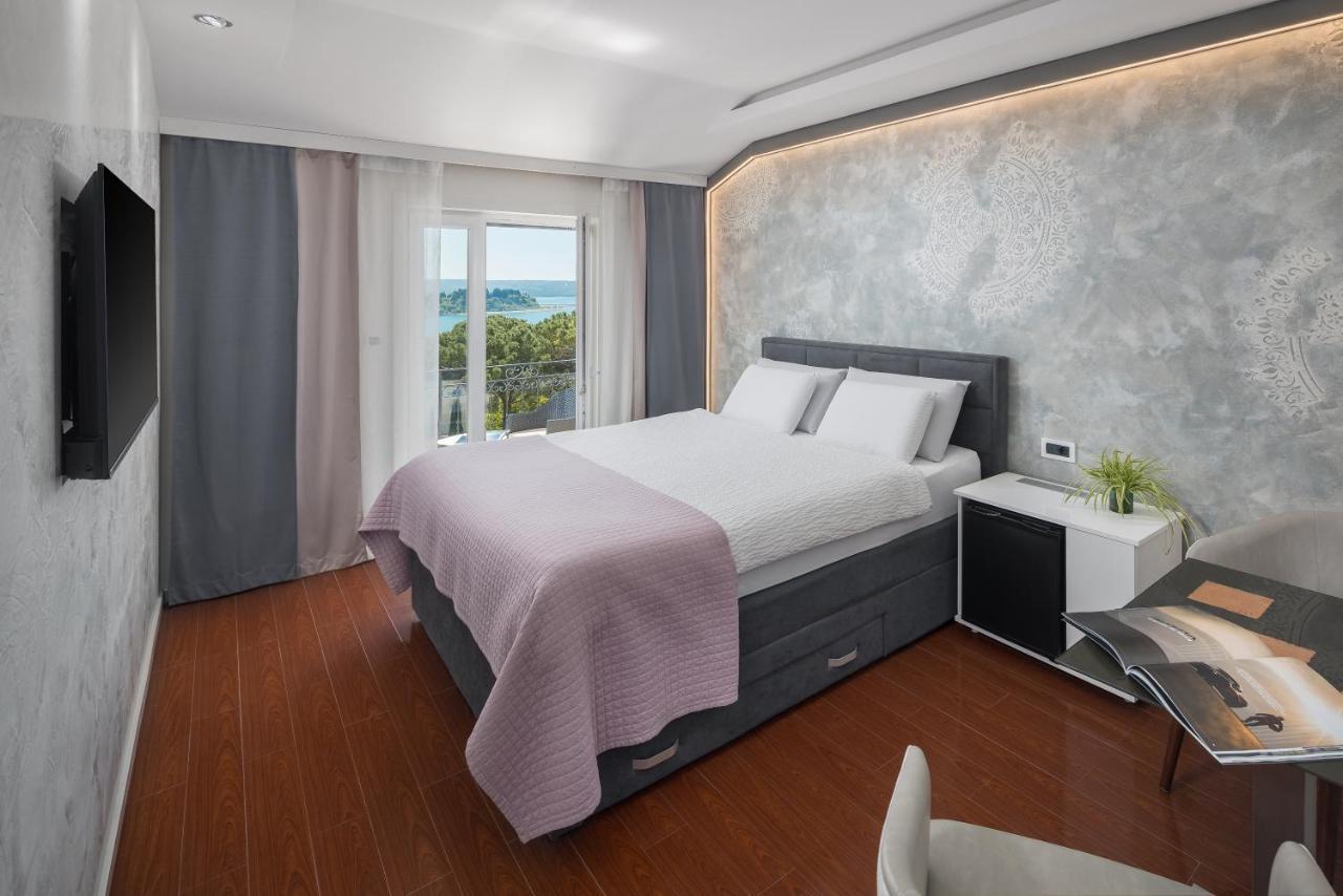 Hotel Tomi ปอร์โตรอซ ภายนอก รูปภาพ