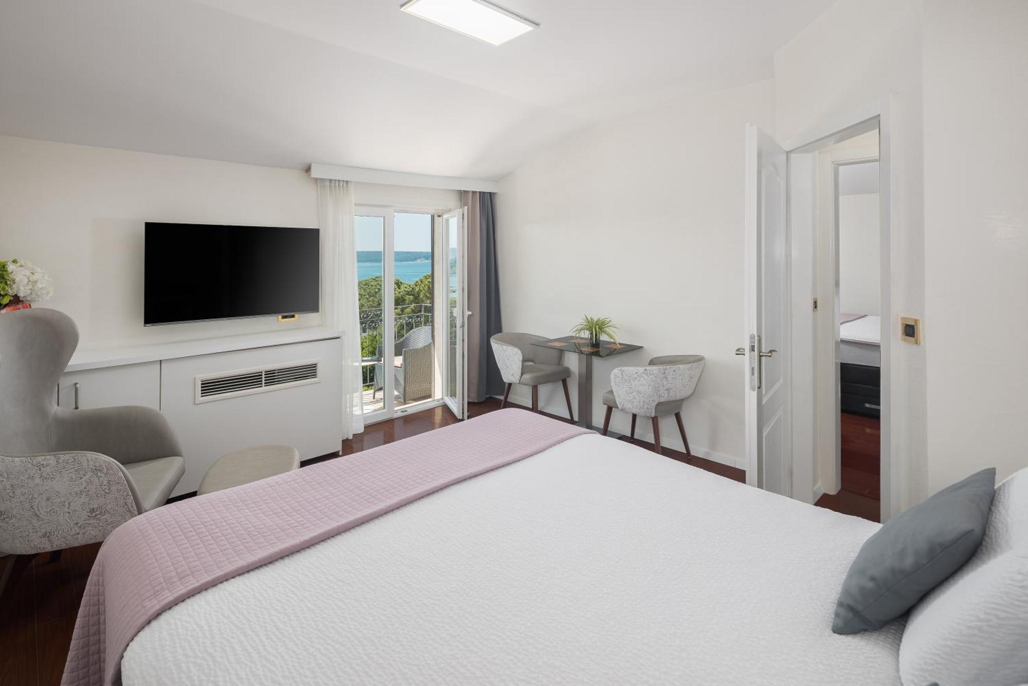 Hotel Tomi ปอร์โตรอซ ภายนอก รูปภาพ