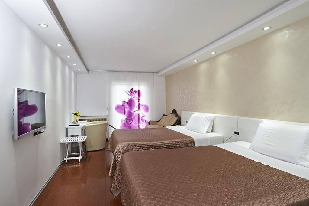 Hotel Tomi ปอร์โตรอซ ภายนอก รูปภาพ